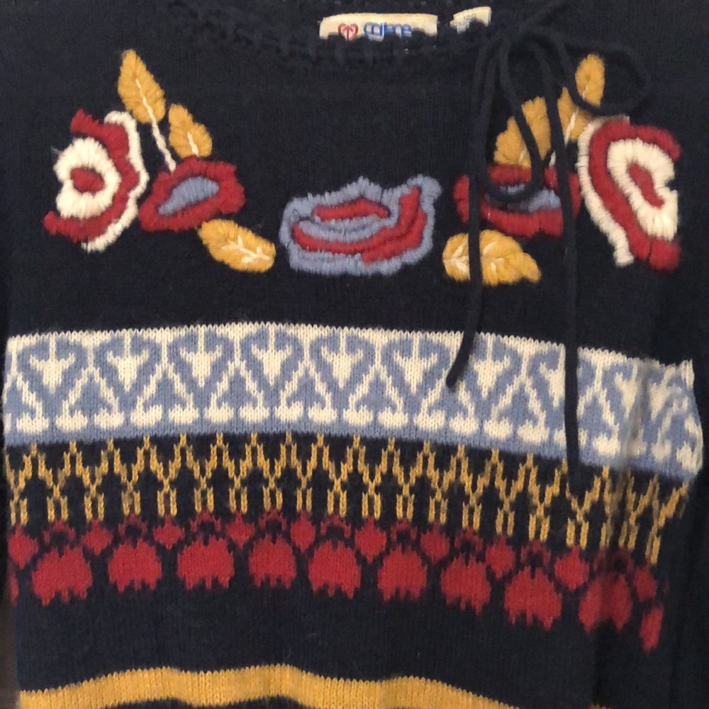 Vintage 1970s 1980s sweater with floral embroidery and stripes - Picture 2 of 5